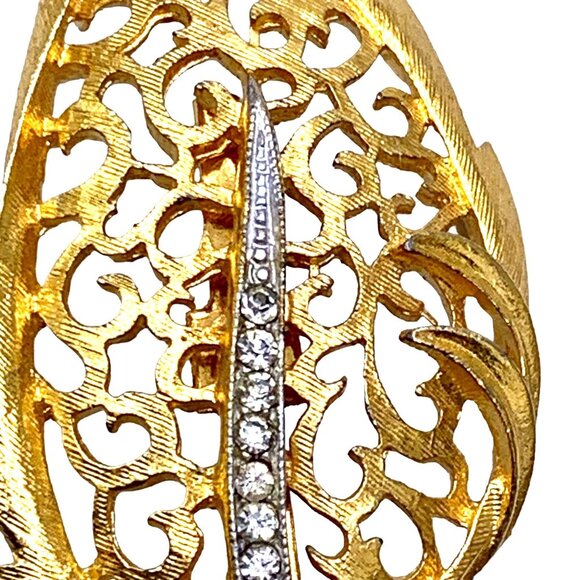 Vintage Gold-Tone Leaf Brooch With Rhinestone Accent & Elegant Filigree Design - Picture 3 of 8